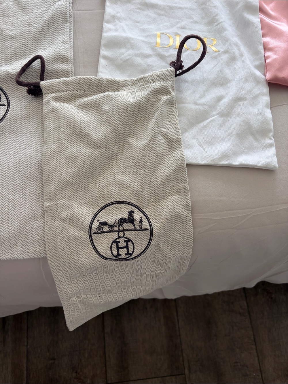 Hermes Assorted Logo Drawstring Dust Bags in Beige, Black, White, Pink - Picture 5 of 10